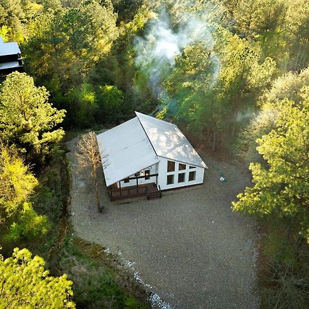 New Farmhouse-Chic Cabin With Hot Tub & Firepit Broken Bow Bagian luar foto