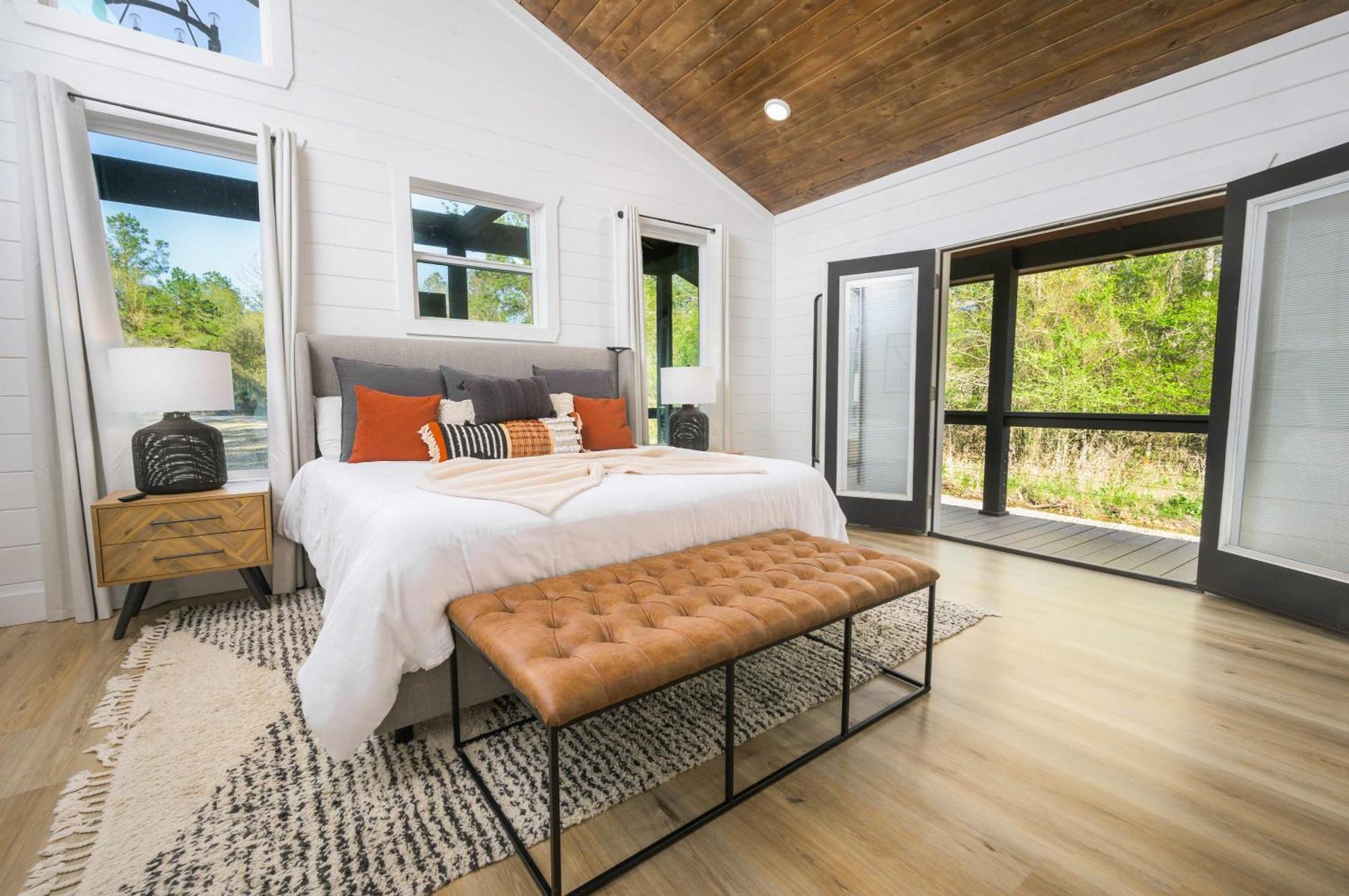 New Farmhouse-Chic Cabin With Hot Tub & Firepit Broken Bow Bagian luar foto