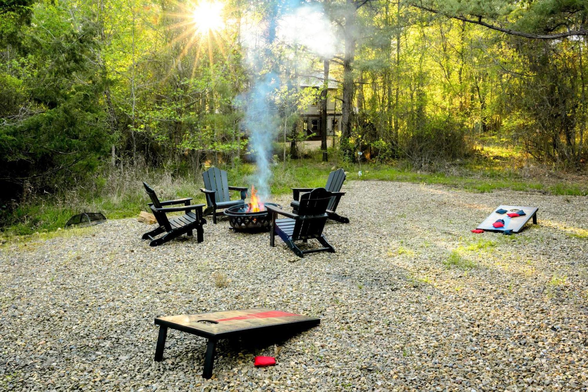 New Farmhouse-Chic Cabin With Hot Tub & Firepit Broken Bow Bagian luar foto