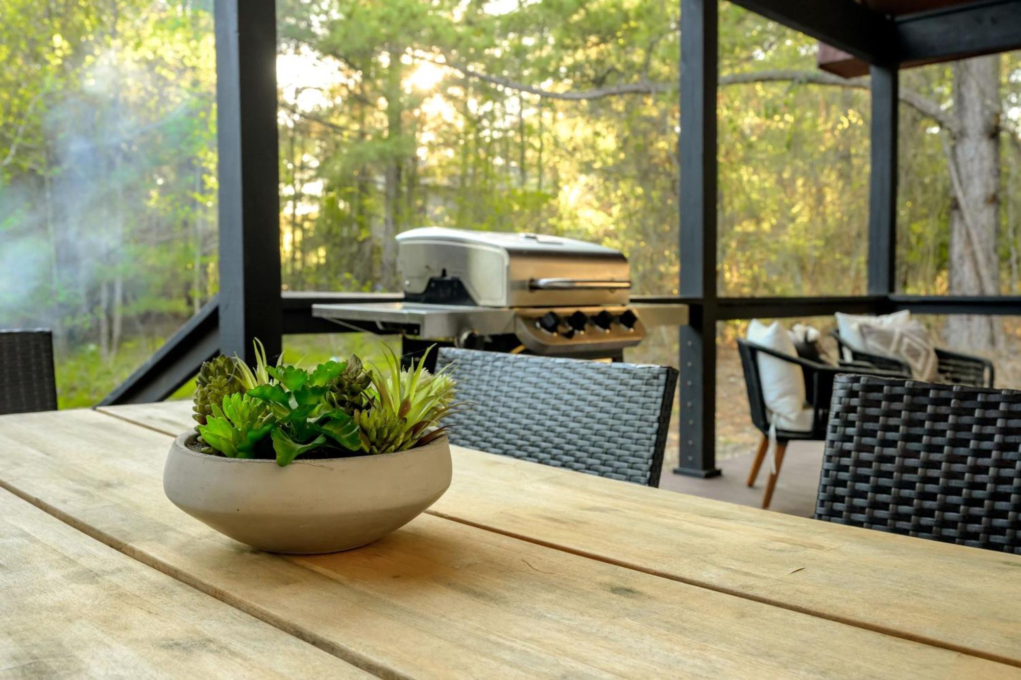 New Farmhouse-Chic Cabin With Hot Tub & Firepit Broken Bow Bagian luar foto