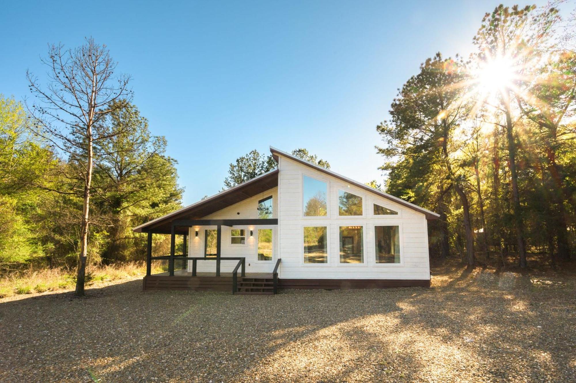 New Farmhouse-Chic Cabin With Hot Tub & Firepit Broken Bow Bagian luar foto